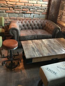 Caffe Rustique chesterfield